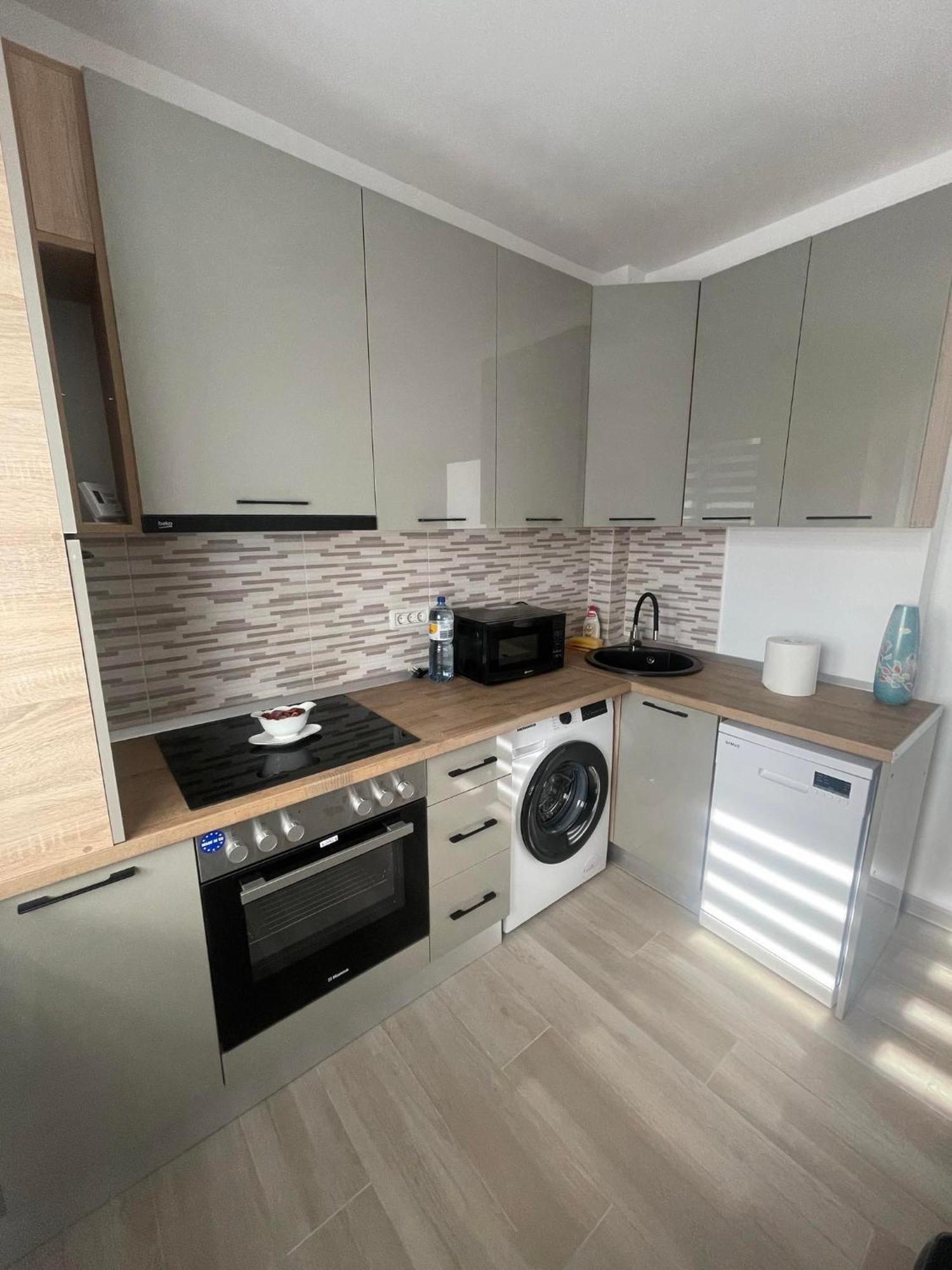Luxury Apartment Piteşti Eksteriør billede